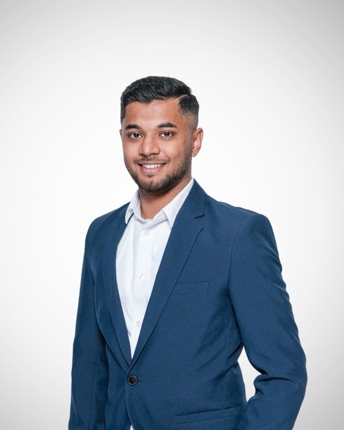 Asvin Gnanakaran – Gründer und Inhaber von Liya Treuhand & HR Solutions